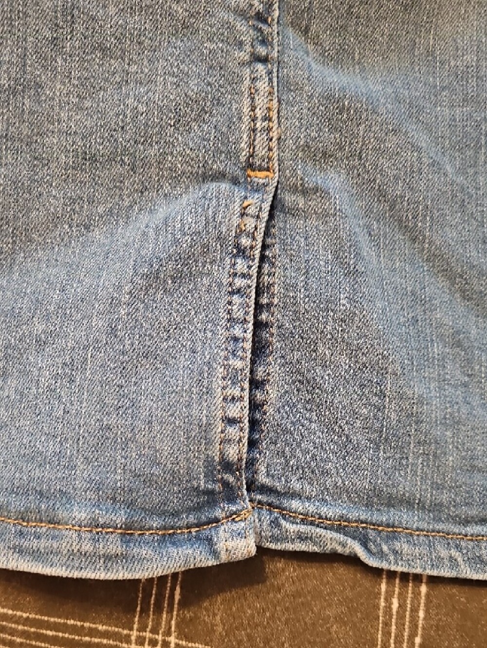 Banana Republic light blue denim skirt with button waist - Picture 3 of 4